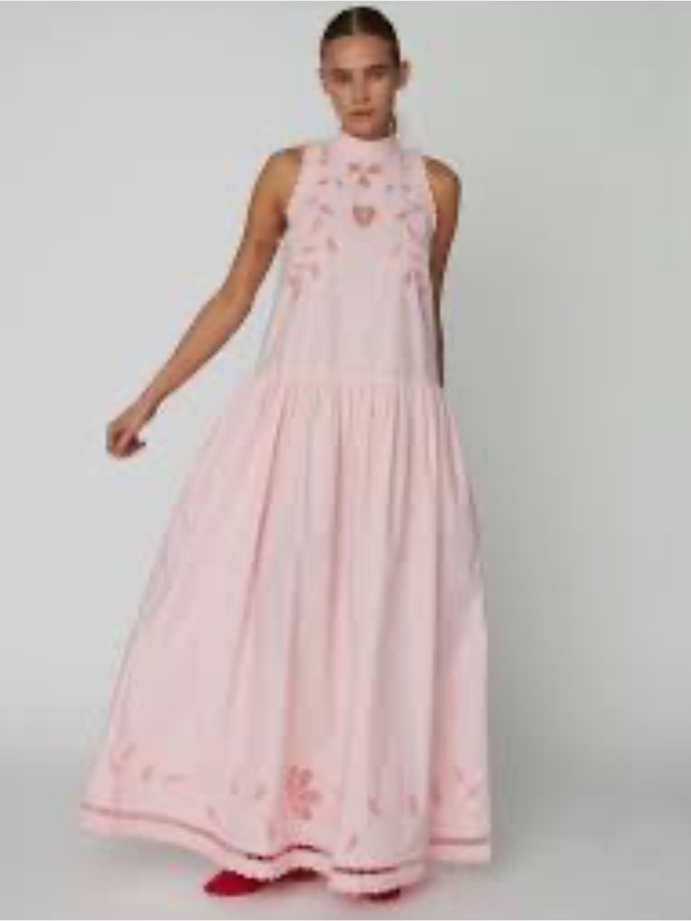 Sleeveless Pink Maxi Dress with Eyelet Detail